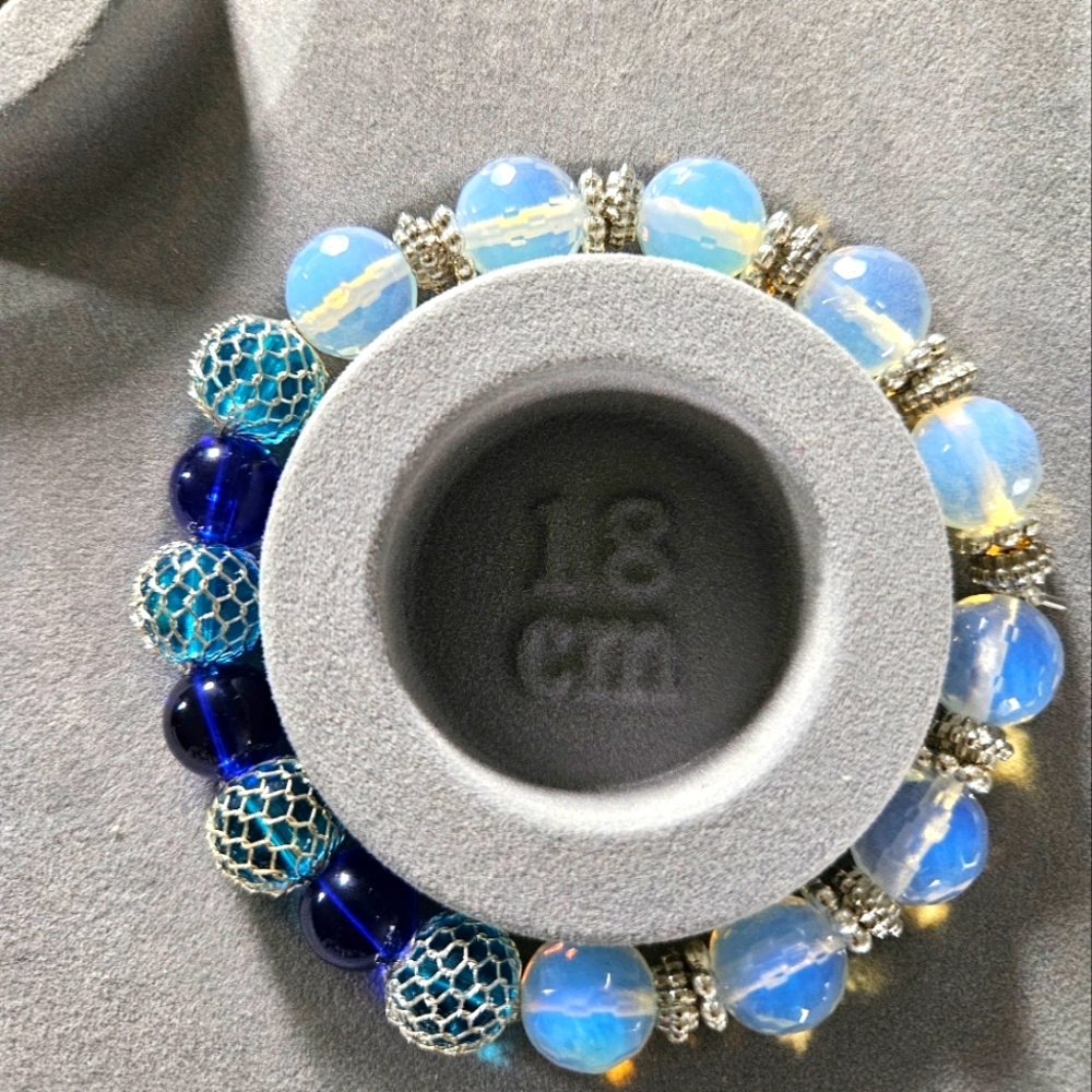 Bead bracelet
